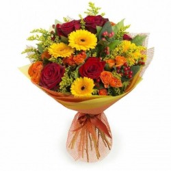Mimosa9   Grazioso bouquet di rose e mimosa